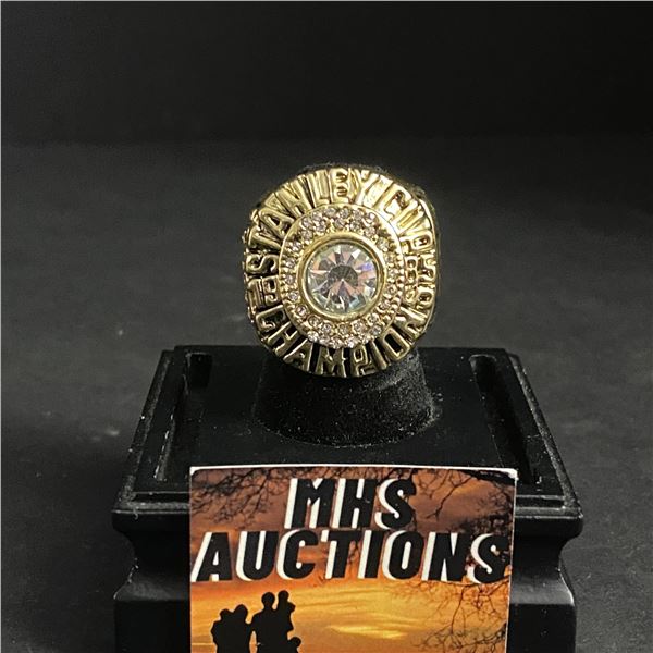 EDMONTON OILERS N.H.L 1985 CHAMPIONSHIP REPLICA RING (ref416)