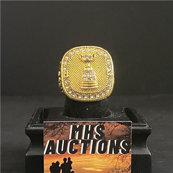 EDMONTON ESKIMOS C.F.L 1993  ALLEN  CHAMPIONSHIP RELICA RING (refR8)