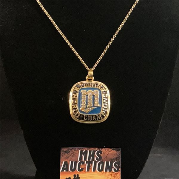 MINNESOTA TWINS 1987 M.L.B CHAMPIONSHIP NECKLACE (ref1142)