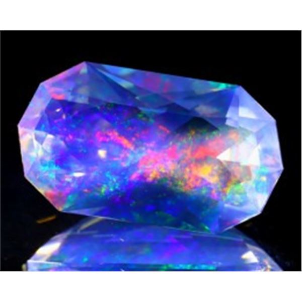 HUGE 6.25 ct. VERY RARE ContraLuz Opal