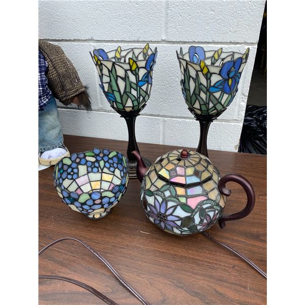 Candle holders, teapot light