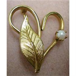 HEART SHAPE GOLD TONE BROOCH #1811689