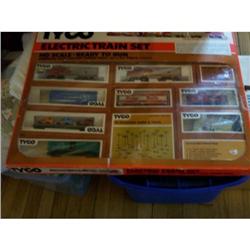 1973-74 TYCO Train in Box #1812468