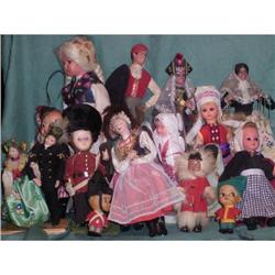 18 vintage folkloristic dolls #1813932