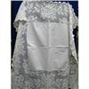 Image 1 : VICTORIAN WHITE TABLECLOTH - WIDE LACE #1834406