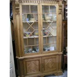 ENGLISH PINE CORNER HUTCH    #1845377