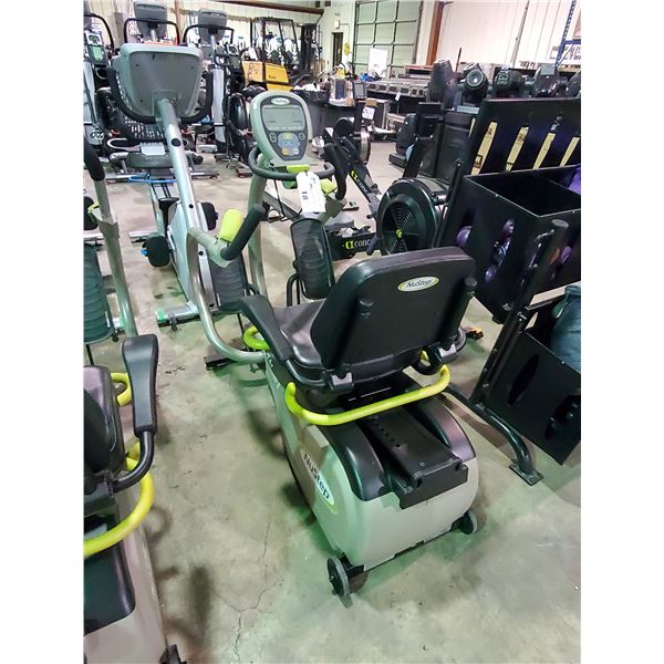 NUSTEP T4R COMMERCIAL SELF POWERED RECUMBENT CROSS TRAINER WITH DISPLAY