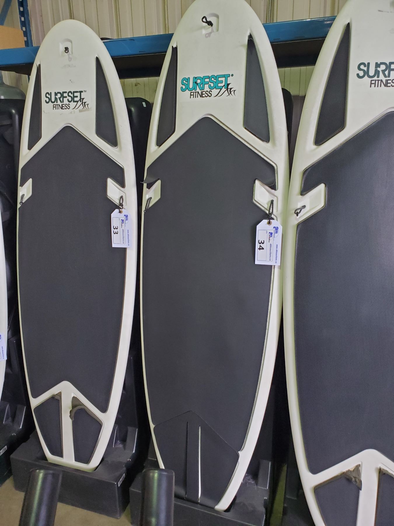 SURFSET FITNESS COMMERCIAL INDOOR SURFBOARD BALANCE & CORE WORKOUT