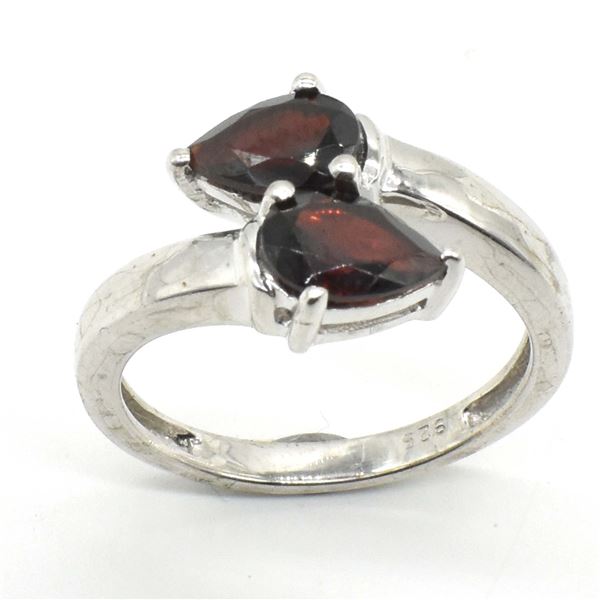 SILVER GARNET(1.7CT) RHODIUM PLATED RING (~WEIGHT