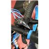 Image 3 : NEW IN BOX BLUE/BLACK  MOUNTAIN BIKE