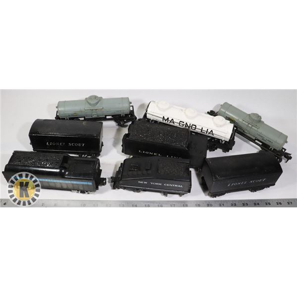 VINTAGE TOY TRAINS LIONEL FLAT OF 8