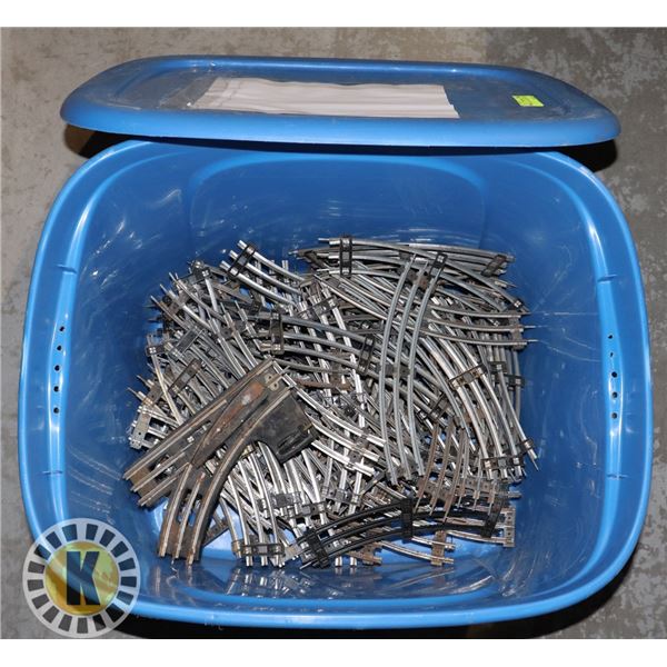 VINTAGE TRAIN TRACKS 60 TRACKS