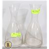Image 1 : SET OF 2 WINE CARAFES