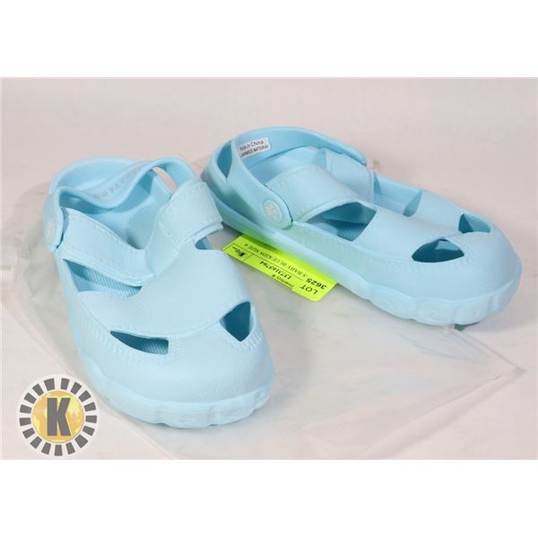 SANDALS BABY BLUE KIDS SIZE 4