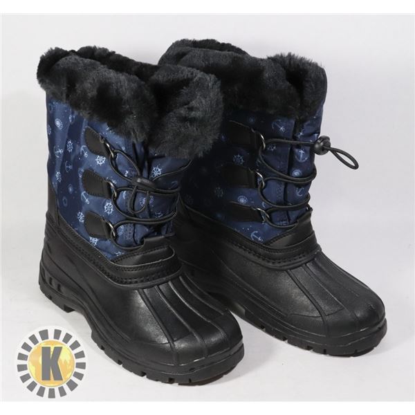 WINTER BOOTS KIDS SIZE 35 BLACK AND NAVY
