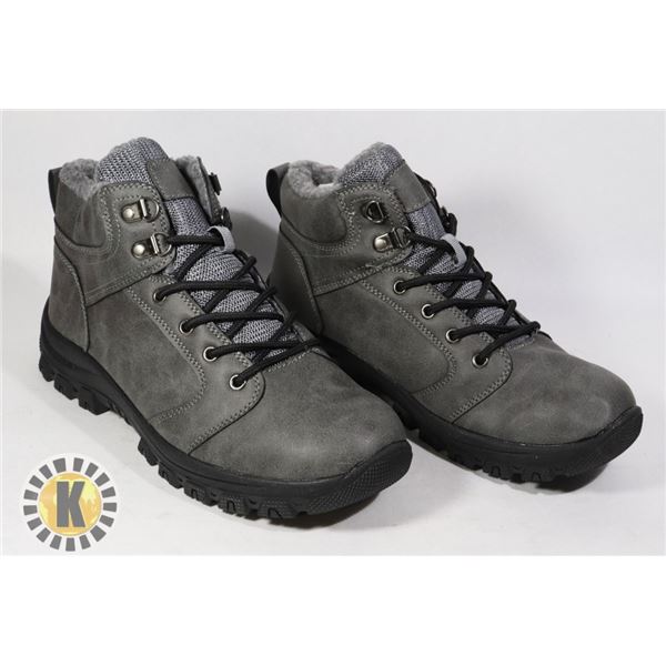 WINTER BOOTS  MEN'S APPROX. SIZE 9-10