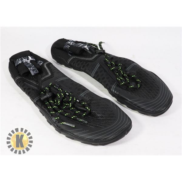 WATER SHOES SIZE 41