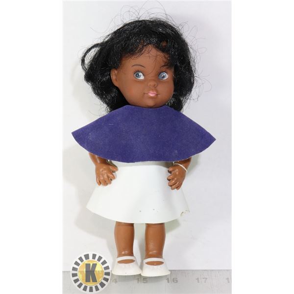 VINTAGE NATIVE FIGURINES/DOLL