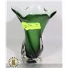 Image 1 : DECORATIVE GLASS VASE GREEN IN COLOUR