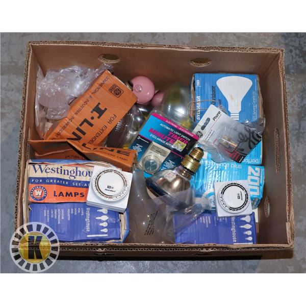 BOX OF ASSORTED LIGHT BULBS