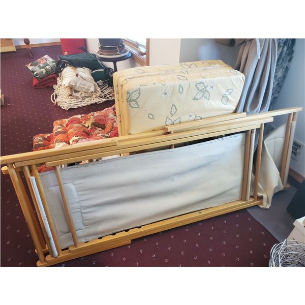 Garden Gnomes and Patio Décor