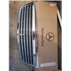 Image 2 : Mercedes Benz 2008 E Class Grill
