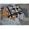 Image 2 : Quilt and Blanket Lot