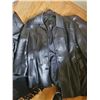 Image 3 : Ladies Leather Jackets sixes 12 / XL/ XXL