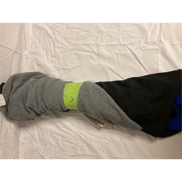 New Sweaters 3pk Sz.L