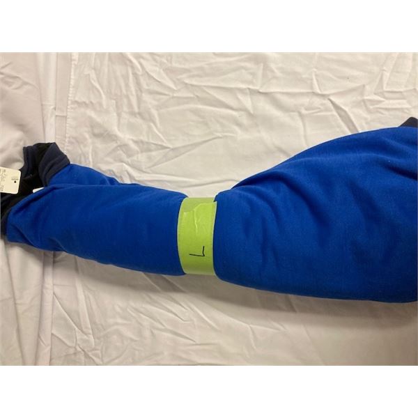 New Sweaters 3pk Sz.L