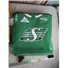Image 4 : Sask Roughriders Cooler + 2 T-Shirts + Collector Tins