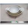 Image 1 : Three Serving Bowl Set (Pyrex)