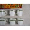 Image 3 : 10 Pyrex Coffee Cups and Tablecloth