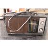 Image 2 : 1970's Radio (Works, Sound Is Not Great)