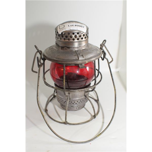CNR RAILWAY RED ANTIQUE SIGNAL LAMP