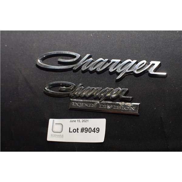 ANTIQUE SCRIPT EMBLEM LOT - DODGE CHARGER