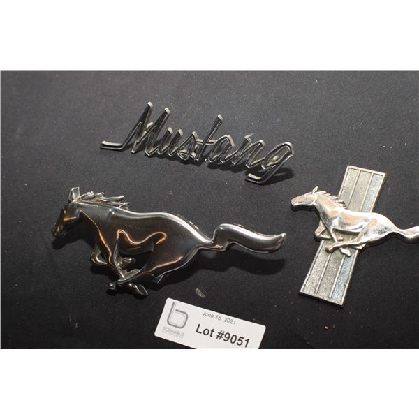 ANTIQUE SCRIPT EMBLEM LOT -  FORD MUSTANG