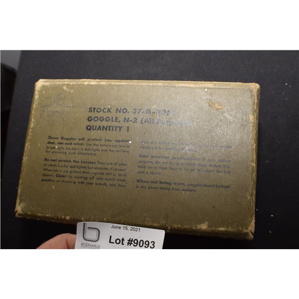 WW11 SOLDIERS POLOROID GOOGLES IN BOX