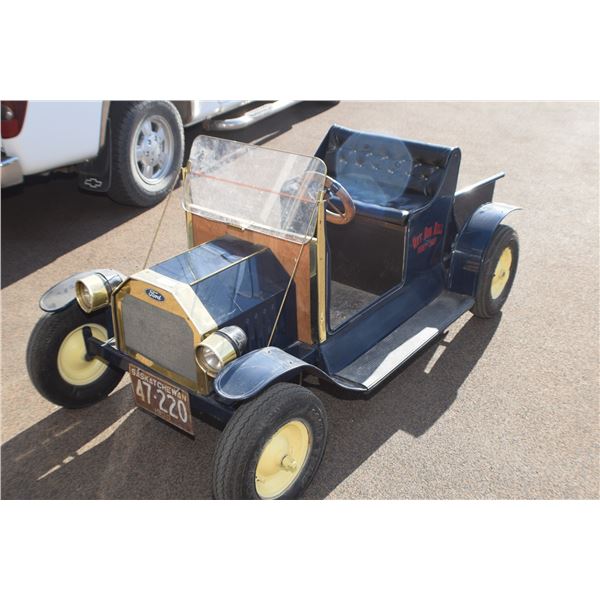 MOTORIZED PARADE / FUN FORD MODEL T AUTOMOBILE