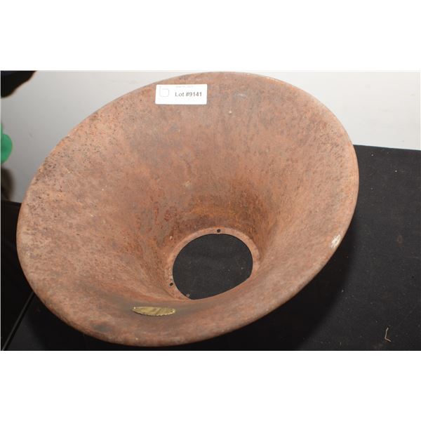 ANTIQUE OUTER HORN FOR ATWATER KENT RADIO