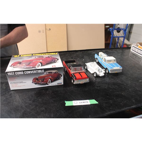 Built Model Truck and Model Car (Built Models)