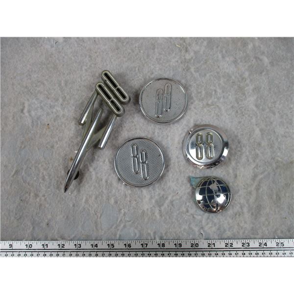 Oldsmobile Super 88 Badges + Emblems