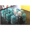 Image 2 : Insulators (17 Pieces)