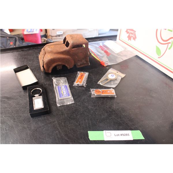 Key Chains Lincoln Truck Cab