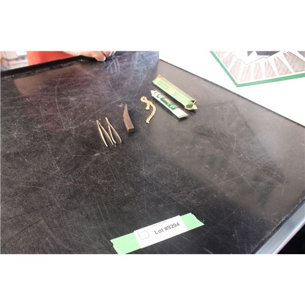 Hammer Head Tweezers Singer Sewing Grease Tube