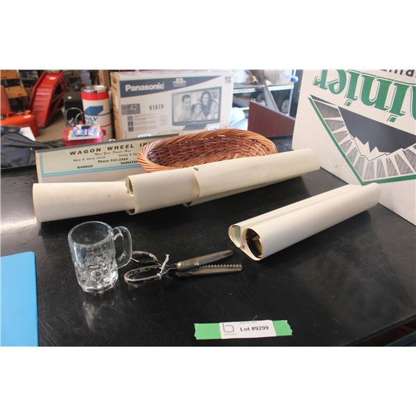 Wagon Wheel Inn Calendars Scissors A & W Mug