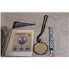Image 4 : Oilers Headphones + Memorabilia