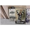 Image 2 : Gretzky + Pronger McFarlane Figures (NIB)