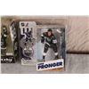 Image 3 : Gretzky + Pronger McFarlane Figures (NIB)