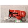 Image 5 : Junior Jones Boxing Glove with COA